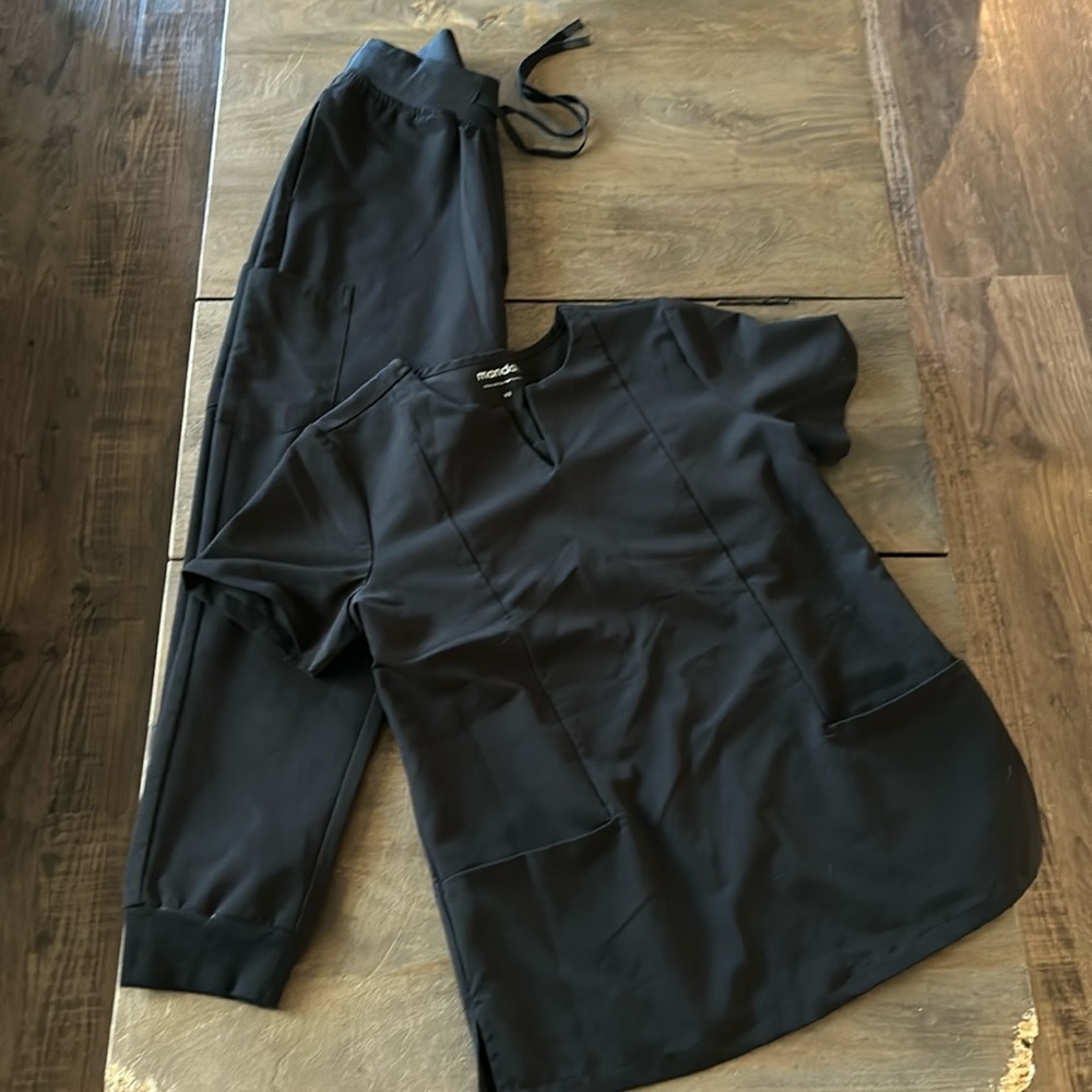 Scrub Bundle